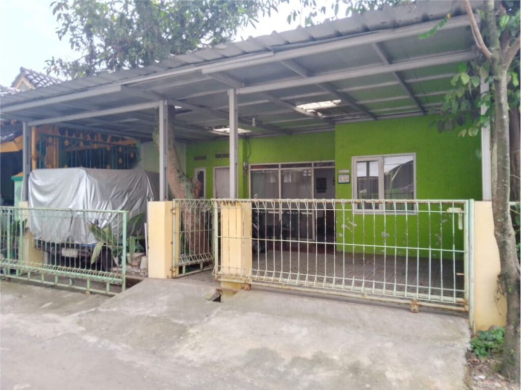 Dijual murah Rumah tanah luas di cijerah