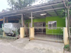 Dijual murah Rumah tanah luas di cijerah