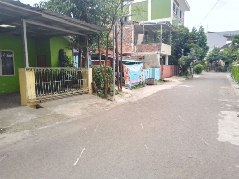 Depan rumah 6